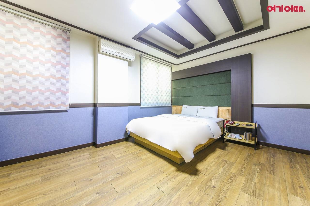 Theme Motel Мокпо Екстериор снимка