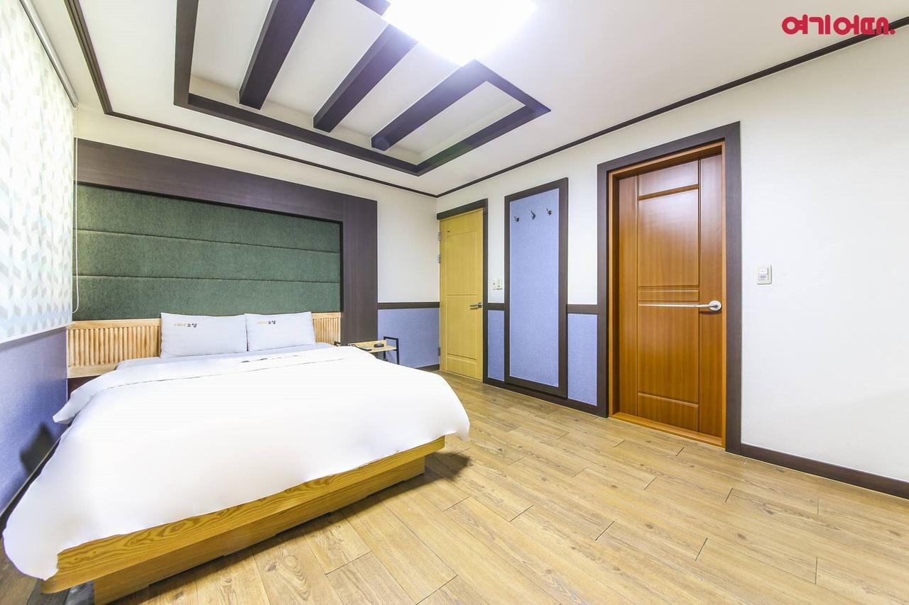 Theme Motel Мокпо Екстериор снимка